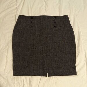 BCX size 13 gray pencil skirt